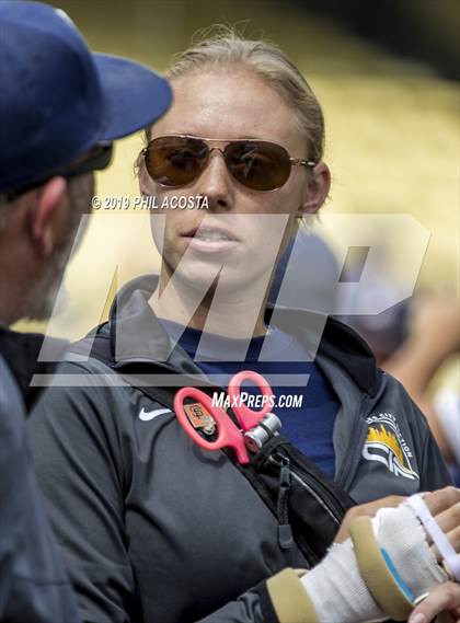 Thumbnail 3 in Narbonne vs Marshall (CIF LACS D1 Final) photogallery.