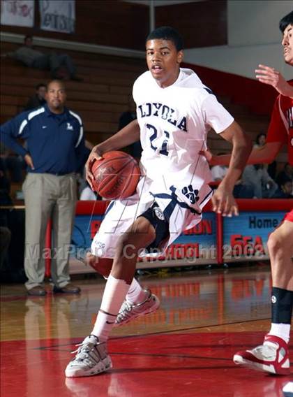 Thumbnail 3 in Crossroads vs. Loyola (Pacific Shores Tournament) photogallery.