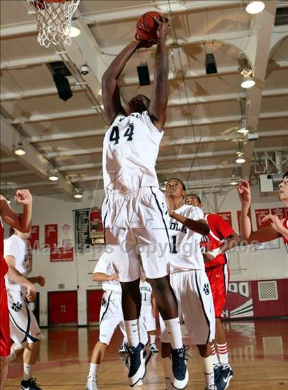 Thumbnail 3 in Crossroads vs. Loyola (Pacific Shores Tournament) photogallery.