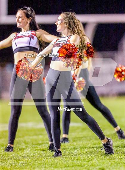 Thumbnail 3 in Davison @ Grand Blanc photogallery.