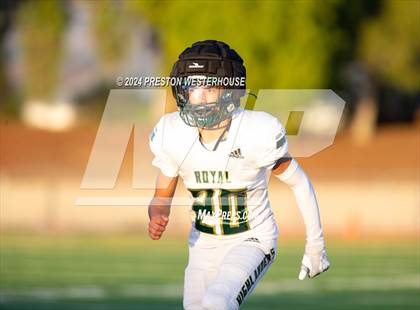 Thumbnail 2 in Royal @ Moorpark photogallery.