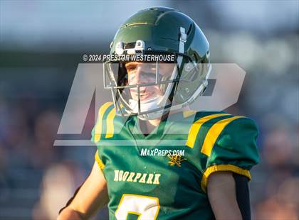 Thumbnail 2 in Royal @ Moorpark photogallery.