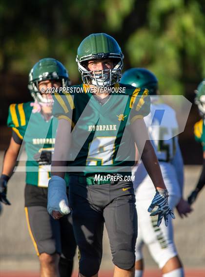 Thumbnail 1 in Royal @ Moorpark photogallery.