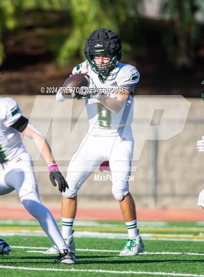Thumbnail 2 in Royal @ Moorpark photogallery.