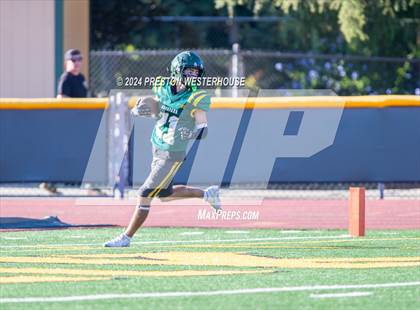 Thumbnail 1 in Royal @ Moorpark photogallery.