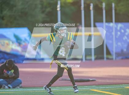 Thumbnail 1 in Royal @ Moorpark photogallery.