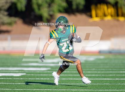 Thumbnail 1 in Royal @ Moorpark photogallery.
