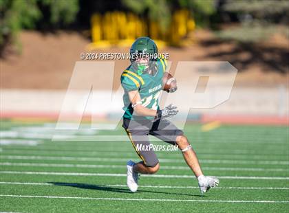 Thumbnail 2 in Royal @ Moorpark photogallery.