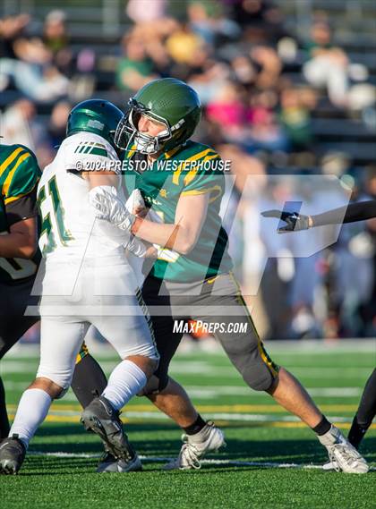 Thumbnail 3 in Royal @ Moorpark photogallery.