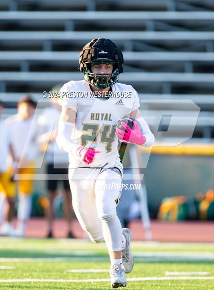 Thumbnail 2 in Royal @ Moorpark photogallery.