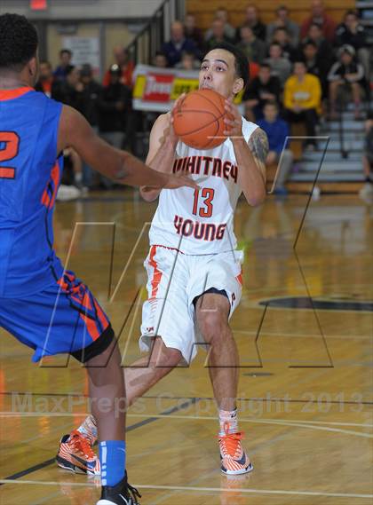 Thumbnail 1 in Whitney Young vs. Rainier Beach (Les Schwab Invitational) photogallery.