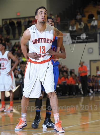 Thumbnail 2 in Whitney Young vs. Rainier Beach (Les Schwab Invitational) photogallery.