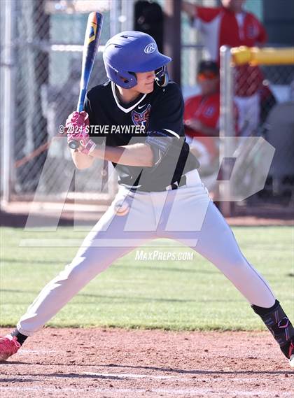 Thumbnail 3 in Thunderbird vs Dysart photogallery.