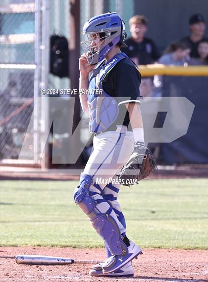 Thumbnail 1 in Thunderbird vs Dysart photogallery.