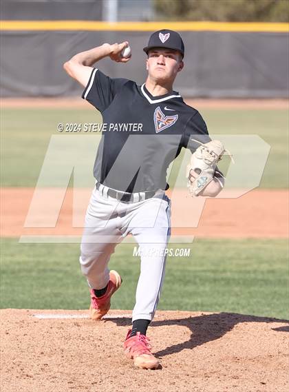 Thumbnail 2 in Thunderbird vs Dysart photogallery.
