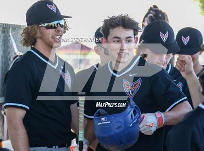 Thumbnail 3 in Thunderbird vs Dysart photogallery.