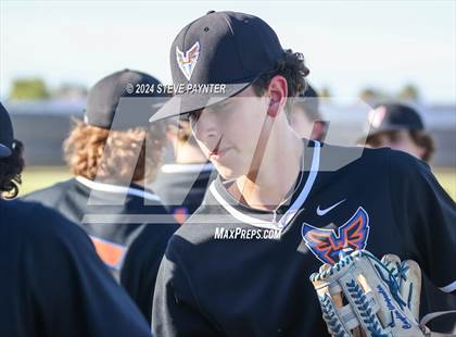 Thumbnail 2 in Thunderbird vs Dysart photogallery.