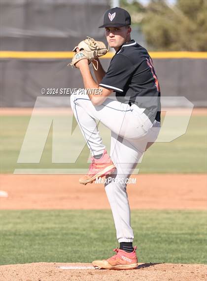 Thumbnail 3 in Thunderbird vs Dysart photogallery.
