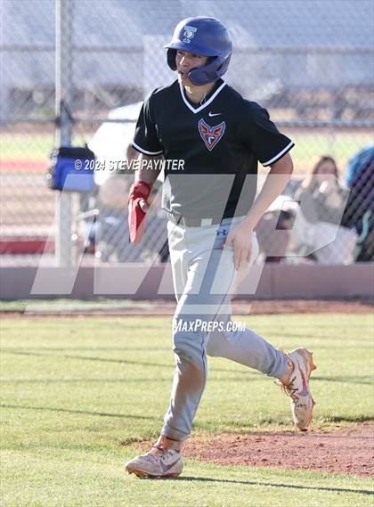 Thumbnail 3 in Thunderbird vs Dysart photogallery.