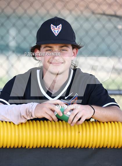 Thumbnail 1 in Thunderbird vs Dysart photogallery.