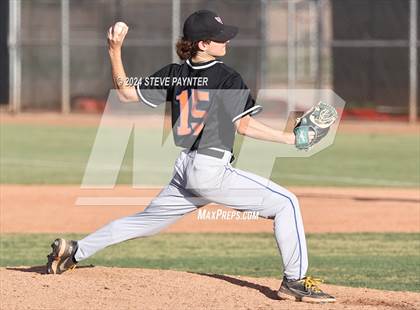 Thumbnail 3 in Thunderbird vs Dysart photogallery.