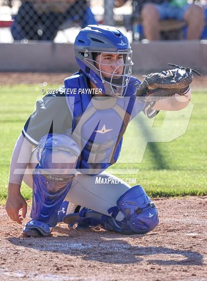 Thumbnail 1 in Thunderbird vs Dysart photogallery.
