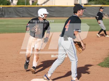 Thumbnail 3 in Thunderbird vs Dysart photogallery.