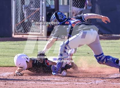 Thumbnail 1 in Thunderbird vs Dysart photogallery.