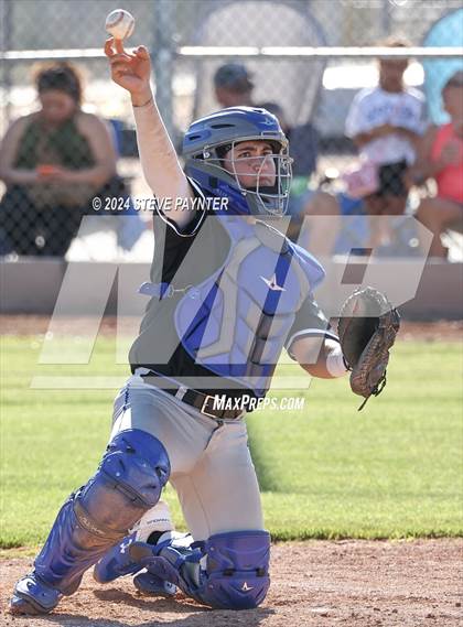 Thumbnail 2 in Thunderbird vs Dysart photogallery.