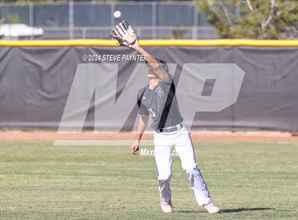 Thumbnail 3 in Thunderbird vs Dysart photogallery.