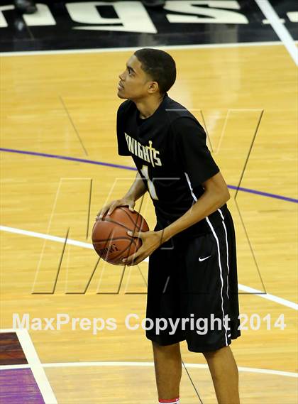 Thumbnail 2 in Moreau Catholic vs Bishop Montgomery (CIF State D4 Final) photogallery.