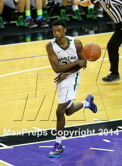 Thumbnail 2 in Moreau Catholic vs Bishop Montgomery (CIF State D4 Final) photogallery.