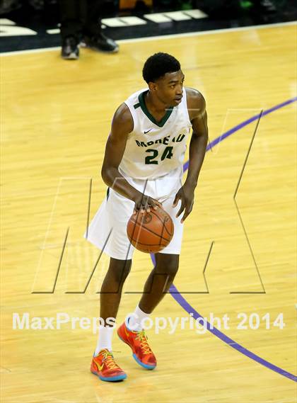 Thumbnail 2 in Moreau Catholic vs Bishop Montgomery (CIF State D4 Final) photogallery.