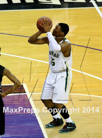 Thumbnail 1 in Moreau Catholic vs Bishop Montgomery (CIF State D4 Final) photogallery.