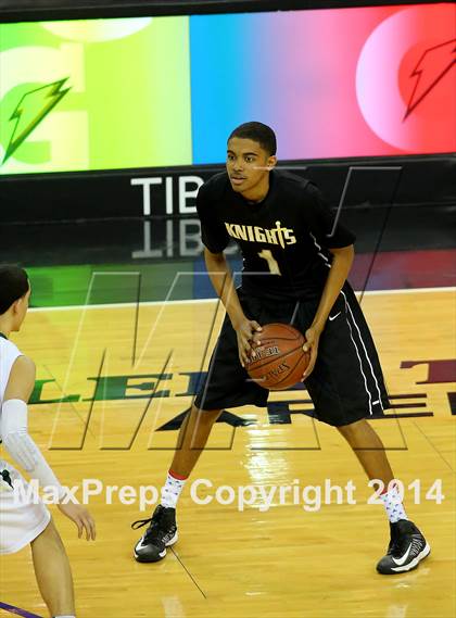 Thumbnail 1 in Moreau Catholic vs Bishop Montgomery (CIF State D4 Final) photogallery.