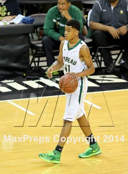 Thumbnail 3 in Moreau Catholic vs Bishop Montgomery (CIF State D4 Final) photogallery.