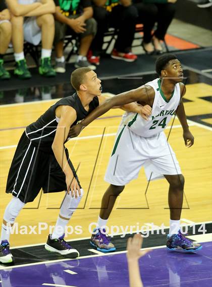 Thumbnail 1 in Moreau Catholic vs Bishop Montgomery (CIF State D4 Final) photogallery.