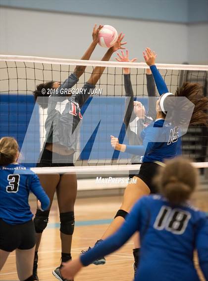 Thumbnail 3 in McGehee vs. St. Scholastica (Penguin Volleyball Classic) photogallery.