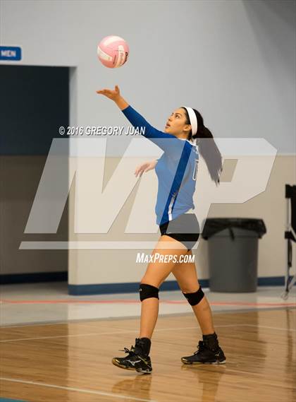 Thumbnail 1 in McGehee vs. St. Scholastica (Penguin Volleyball Classic) photogallery.