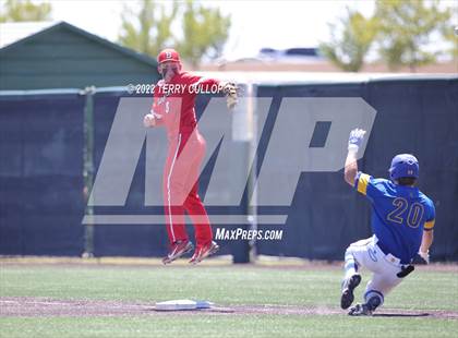 Thumbnail 3 in Orem vs. Bountiful (UHSAA 5A Bracket Play) photogallery.