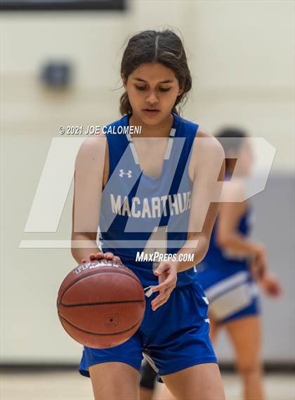 Thumbnail 2 in Johnson vs MacArthur [Douglas] photogallery.