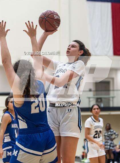Thumbnail 1 in Johnson vs MacArthur [Douglas] photogallery.