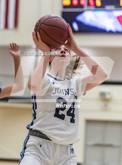 Thumbnail 3 in Johnson vs MacArthur [Douglas] photogallery.