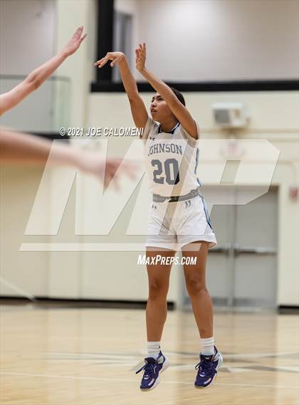 Thumbnail 2 in Johnson vs MacArthur [Douglas] photogallery.