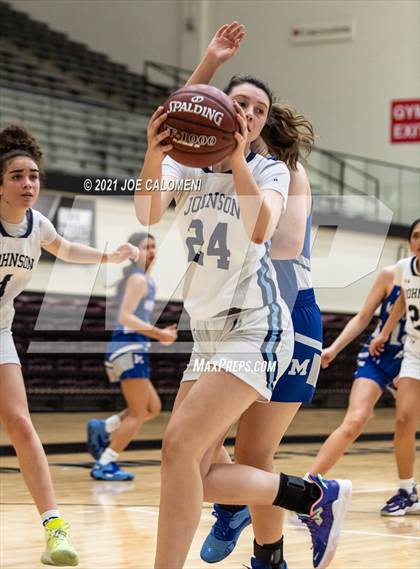 Thumbnail 2 in Johnson vs MacArthur [Douglas] photogallery.