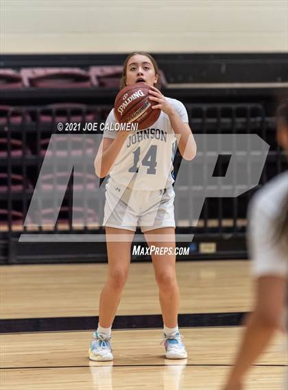 Thumbnail 2 in Johnson vs MacArthur [Douglas] photogallery.