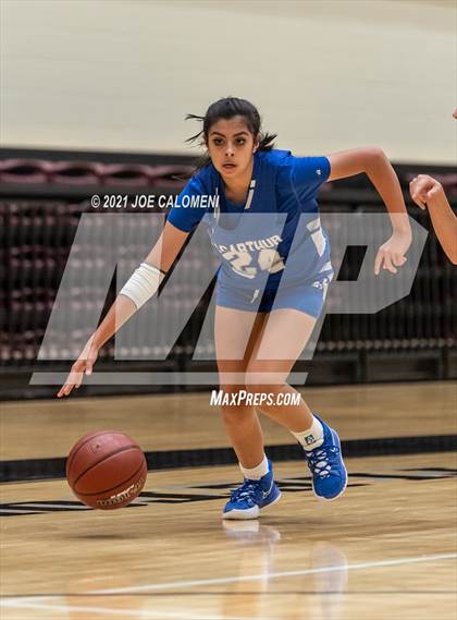 Thumbnail 2 in Johnson vs MacArthur [Douglas] photogallery.