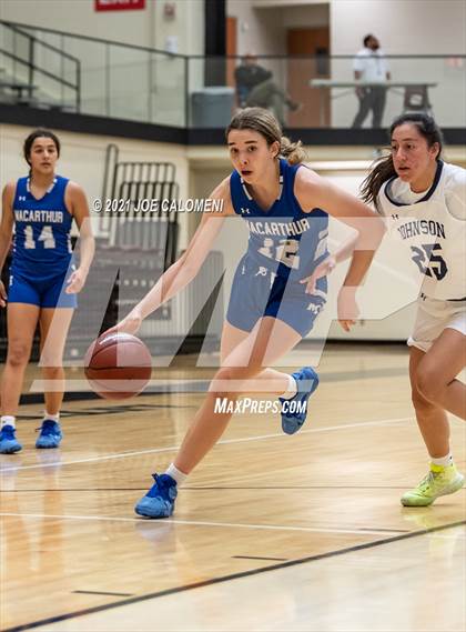 Thumbnail 2 in Johnson vs MacArthur [Douglas] photogallery.