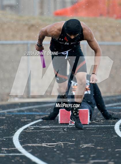 Thumbnail 1 in Taos Invitational photogallery.