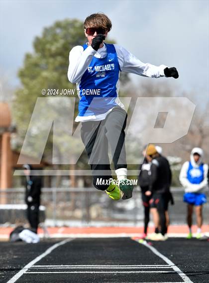 Thumbnail 2 in Taos Invitational photogallery.